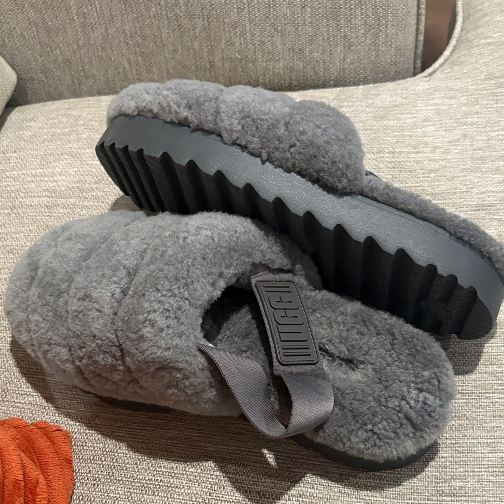 UGG Gray Fluffy Slippers - Picture 1 of 4